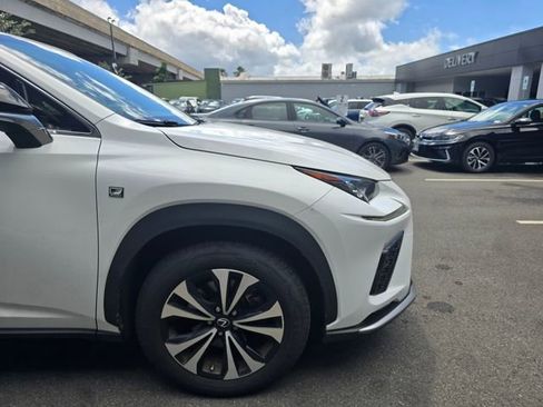 Used 2018 Lexus NX 300 FWD image 3