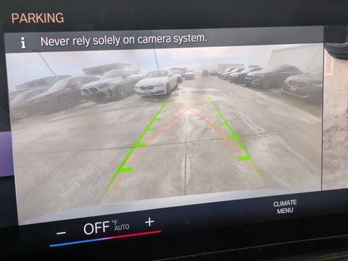 Used 2023 BMW X7 xDrive40i w/ Premium Package image 12