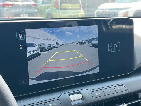 Used 2025 Kia K4 FWD image 23