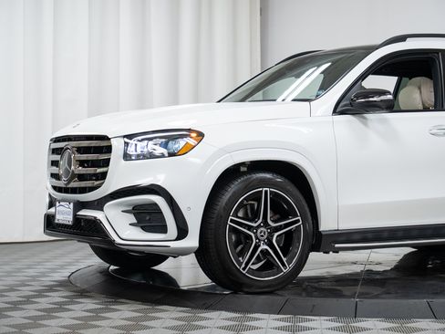Used 2026 Mercedes-Benz GLS 450 4MATIC image 27