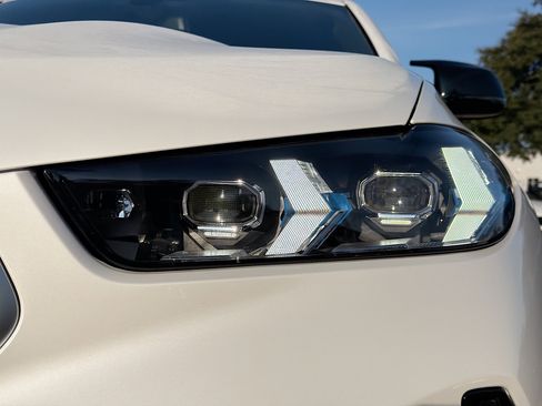 New 2026 BMW X6 M60i w/ Parking Assistance Package image 9