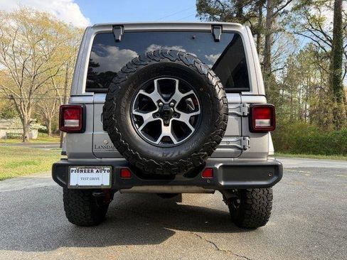 Used 2018 Jeep Wrangler Unlimited Sahara w/ Quick Order Package 24M Moab image 4