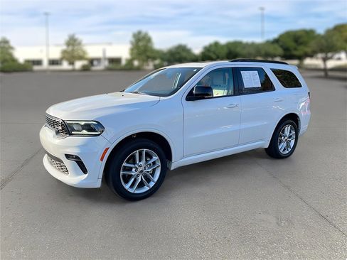 Used 2023 Dodge Durango GT image 32