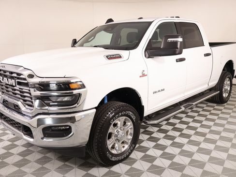 Used 2025 RAM 2500 Big Horn image 10