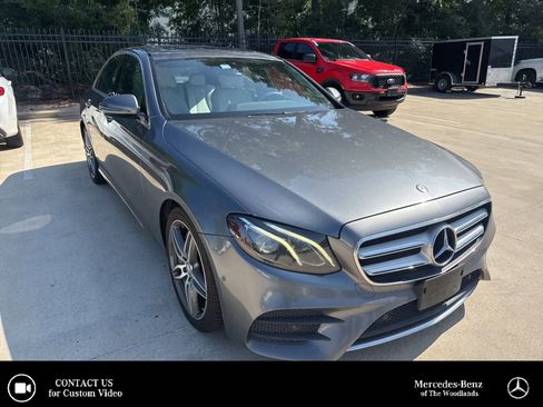 Certified 2017 Mercedes-Benz E 300 image 1
