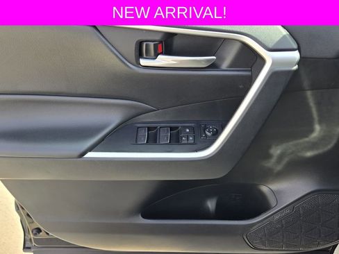 Used 2023 Toyota RAV4 XLE image 30