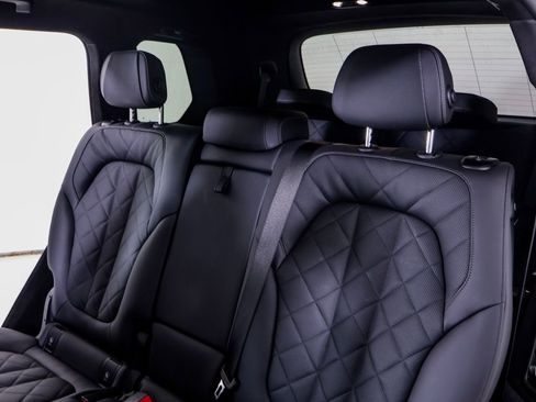 Used 2026 BMW X7 xDrive40i image 11