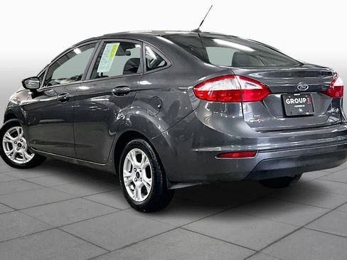 Used 2015 Ford Fiesta SE image 11