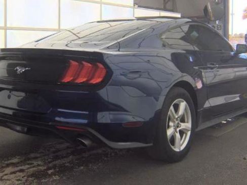 Used 2018 Ford Mustang Coupe RWD image 5