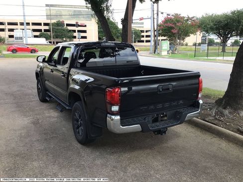 Used 2022 Toyota Tacoma SR5 RWD image 2