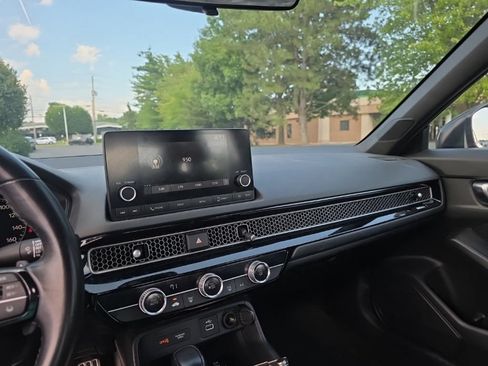 Used 2023 Honda Civic Sport image 20