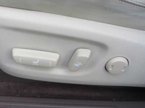 Used 2013 Lexus GX 460 image 17