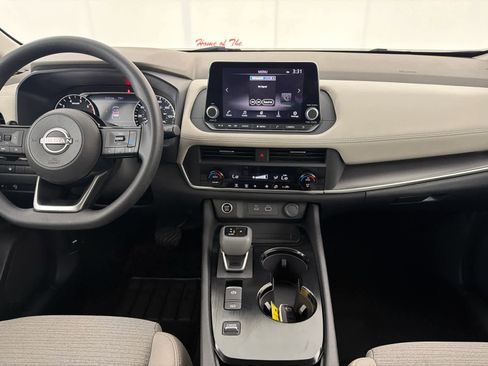 Used 2023 Nissan Rogue SV image 19