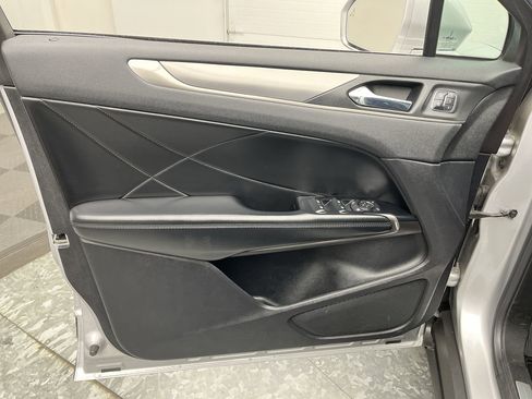 Used 2016 Lincoln MKC Select w/ Select Plus Package image 9