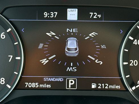 Used 2025 INFINITI QX50 Sport AWD/4WD image 30