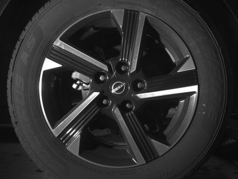 Used 2025 Nissan Sentra SV FWD image 15