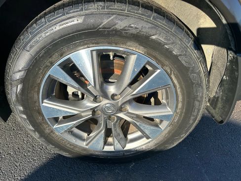 Used 2018 Nissan Murano SL w/ Cargo Package FWD image 34