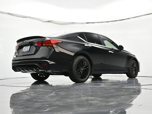 New 2025 Nissan Altima 2.5 SV w/ SV Special Edition Package FWD image 41
