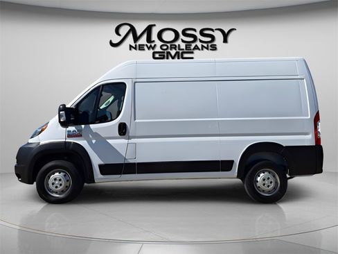 Used 2022 RAM ProMaster 2500 w/ Premium Convenience Group image 8
