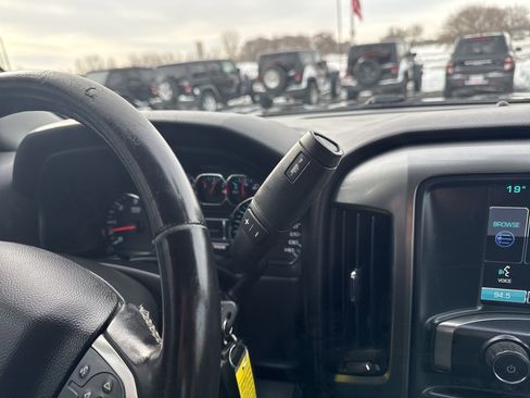 Used 2015 Chevrolet Silverado 1500 LT w/ LT Convenience Package image 20