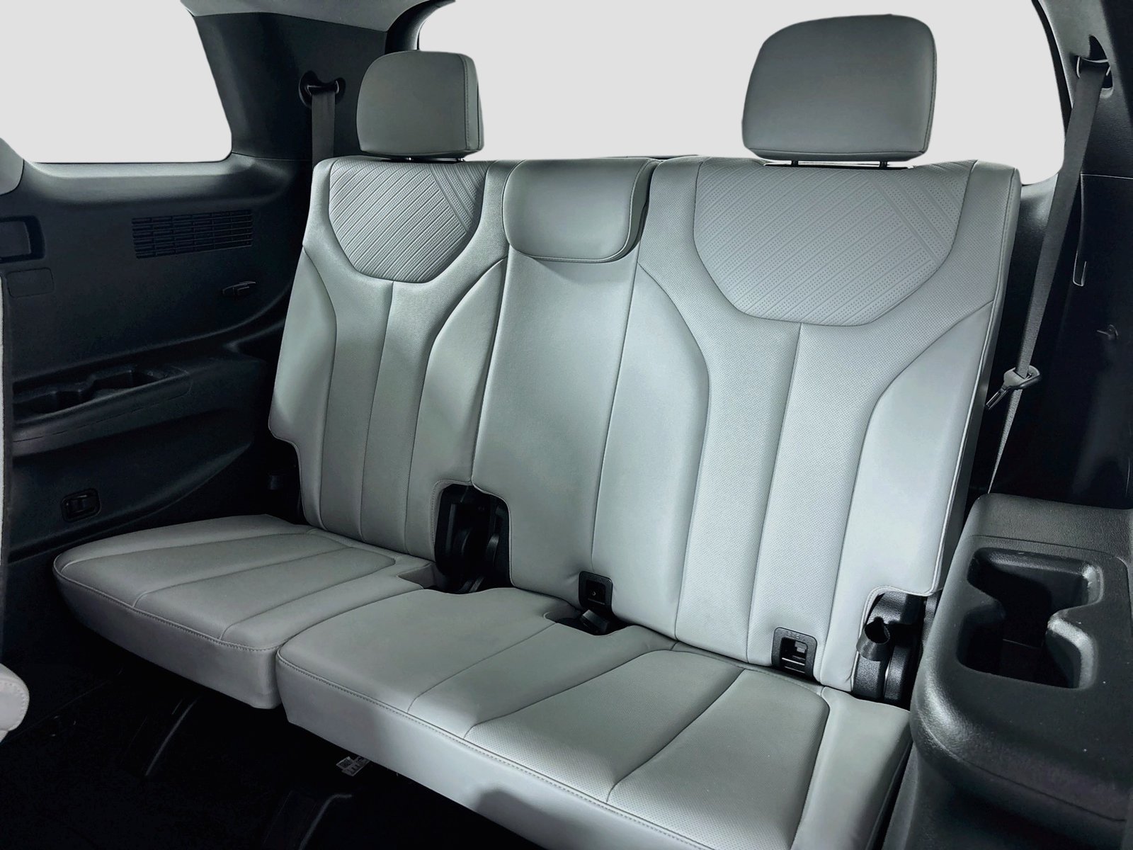 Used 2024 Hyundai Palisade SEL FWD image 26