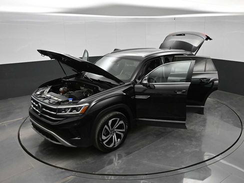 Used 2021 Volkswagen Atlas Cross Sport SEL Premium AWD/4WD image 41