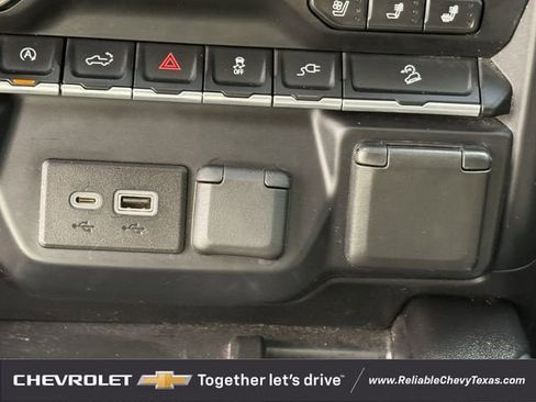 Used 2020 Chevrolet Silverado 1500 LTZ AWD/4WD image 19