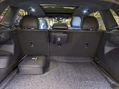 New 2026 Volkswagen Tiguan SE R-Line image 28