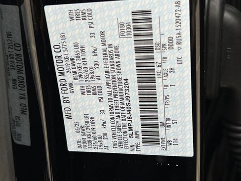 New 2025 Lincoln Nautilus Premier image 37