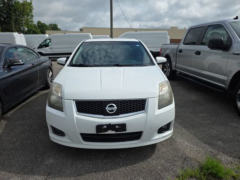 Used 2012 Nissan Sentra 2.0 SR w/ Special Edition Pkg FWD image 2