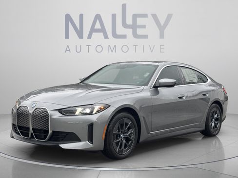 Used 2026 BMW i4 eDrive40 w/ Parking Assistance Package RWD image 1