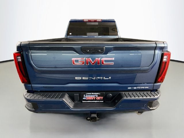 Used 2025 GMC Sierra 2500 Denali w/ Denali Reserve Package AWD/4WD image 6