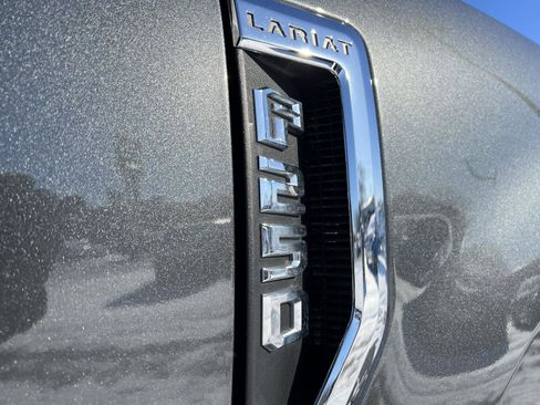 Used 2017 Ford F250 Lariat w/ Tow Technology Bundle image 3