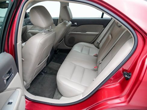 Used 2012 Ford Fusion SEL image 24