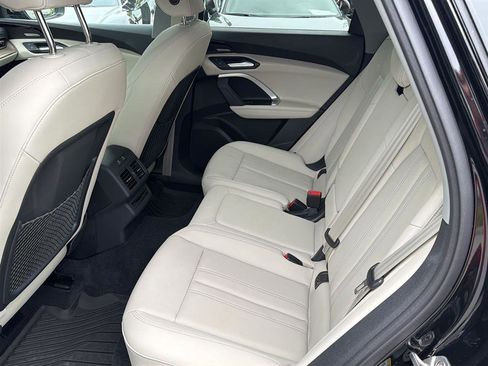 Used 2025 Audi Q5 Premium Plus w/ Premium Plus AWD/4WD image 14