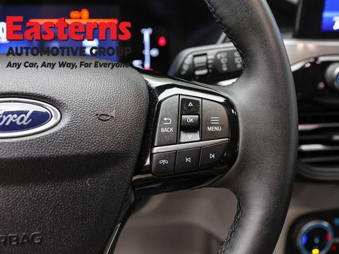 Used 2023 Ford Escape Active AWD/4WD image 16