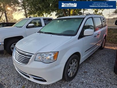 Used 2016 Chrysler Town & Country Touring w/ Driver Convenience Group