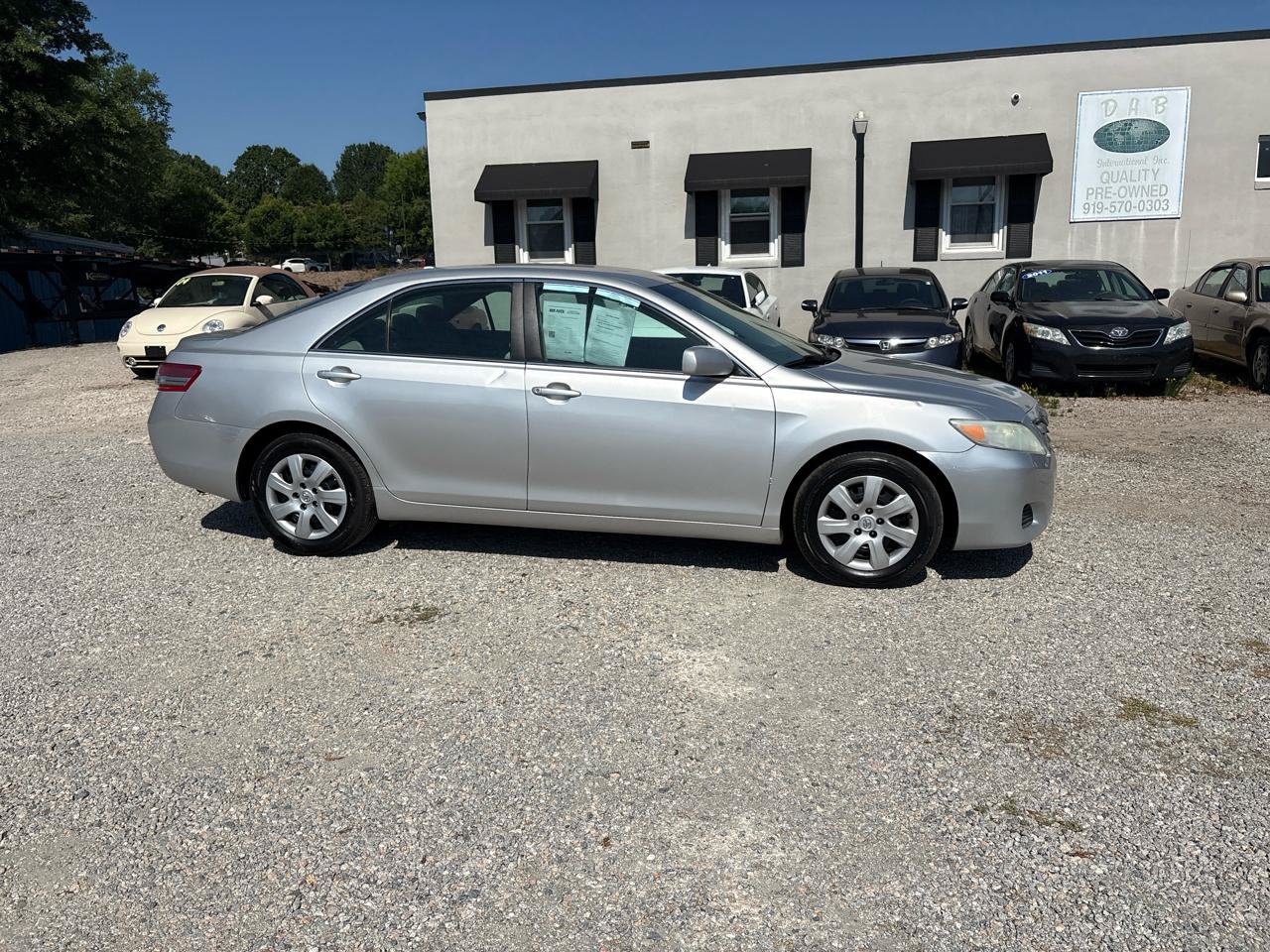 Used 2010 Toyota Camry FWD image 6