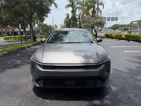 Used 2025 Kia K4 FWD image 8