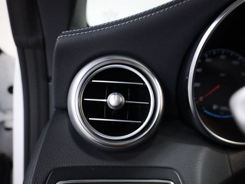 Certified 2022 Mercedes-Benz C 300 4MATIC Cabriolet image 11