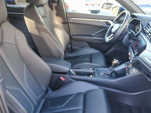 Used 2022 Audi Q3 2.0T Premium Plus w/ Premium Plus Package image 24