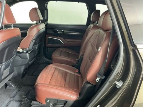 Used 2024 Kia Telluride SX Prestige AWD/4WD image 29