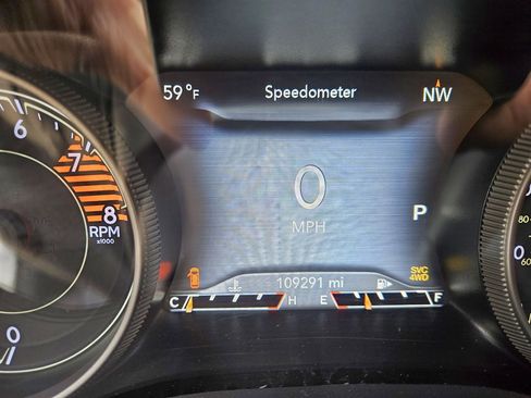 Used 2019 Jeep Cherokee Trailhawk image 12