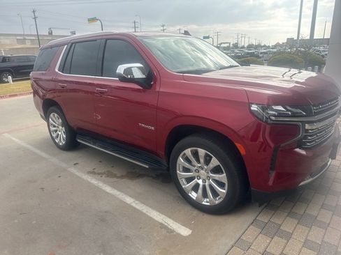 Used 2021 Chevrolet Tahoe Premier w/ Premium Package image 2