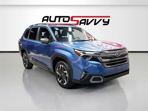 Used 2025 Subaru Forester Limited image 1