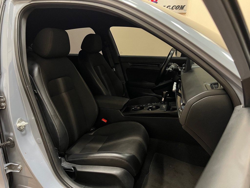 Used 2023 Honda Civic Sport image 23