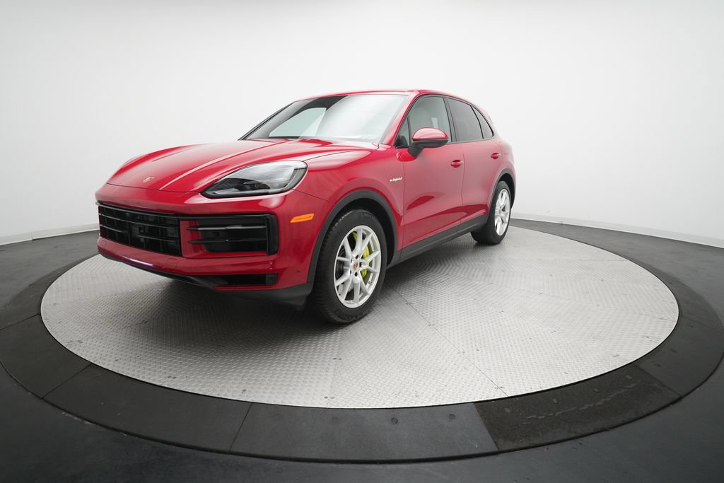 Certified 2025 Porsche Cayenne S AWD/4WD image 1
