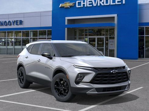 New 2026 Chevrolet Blazer LT w/ Convenience Package AWD/4WD image 7