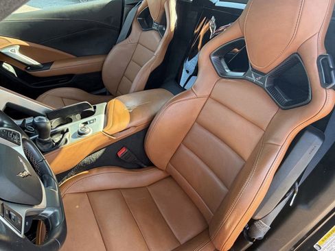 Used 2019 Chevrolet Corvette Stingray Convertible RWD image 12