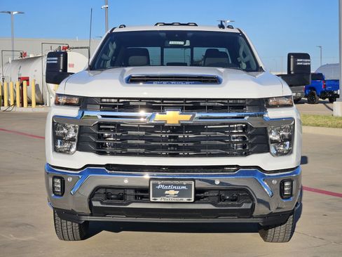 New 2026 Chevrolet Silverado 3500 LT w/ Texas Edition image 6